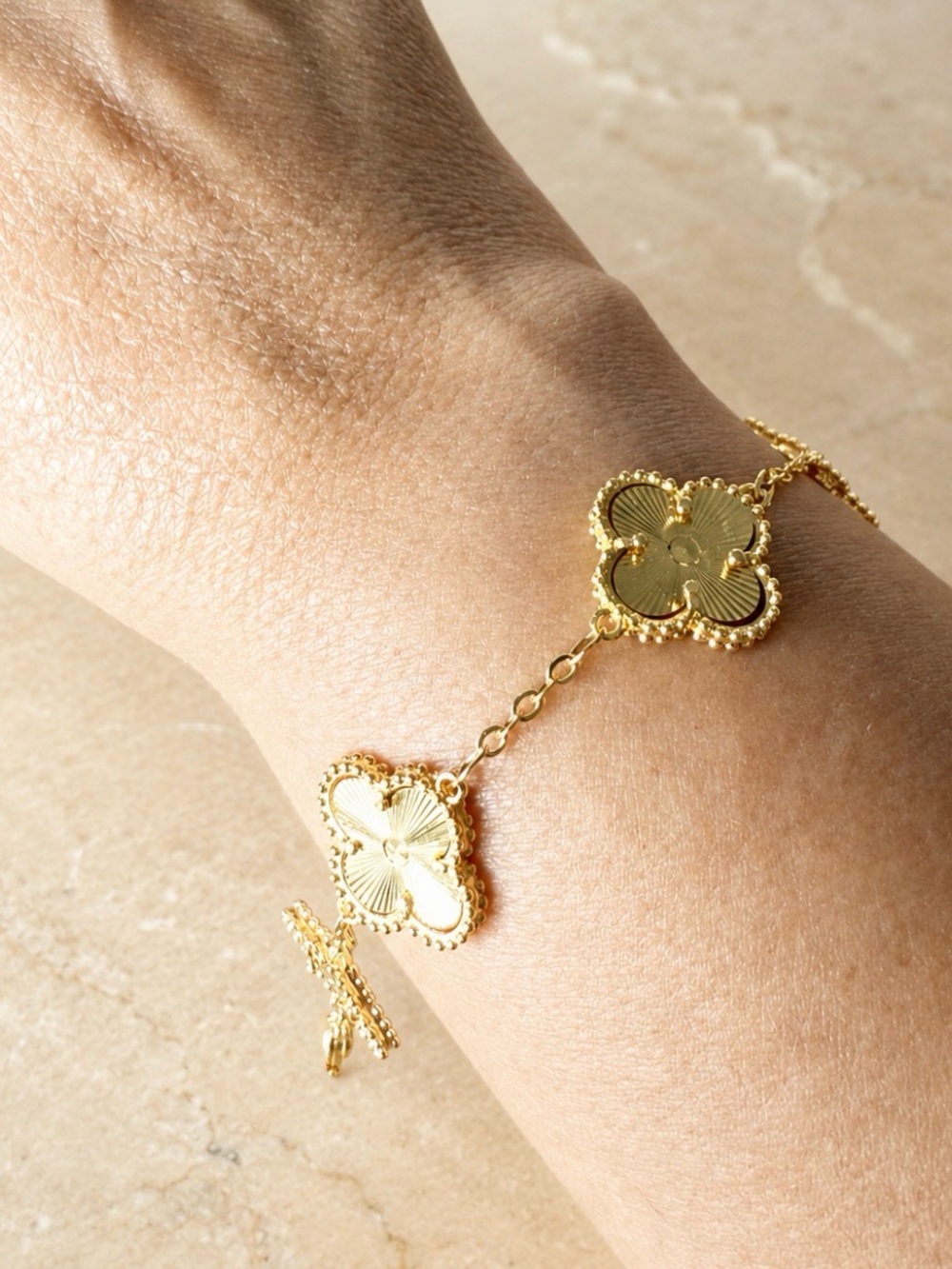 Elegant Gold Clover Link Bracelet - Women's Jewelry